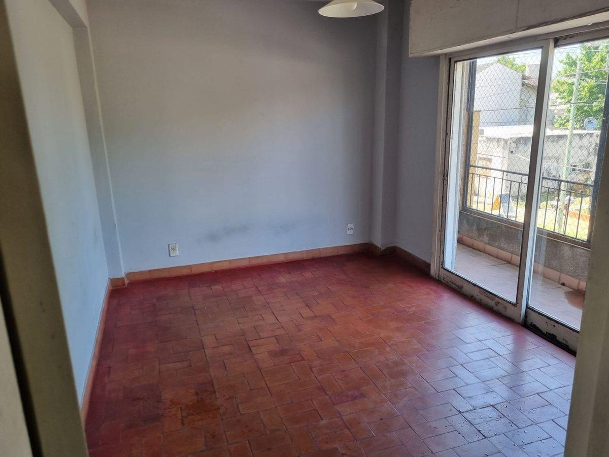 Venta Propiedad en Bloque Pb: 5 Loc. Pa: 4 Dptos 5