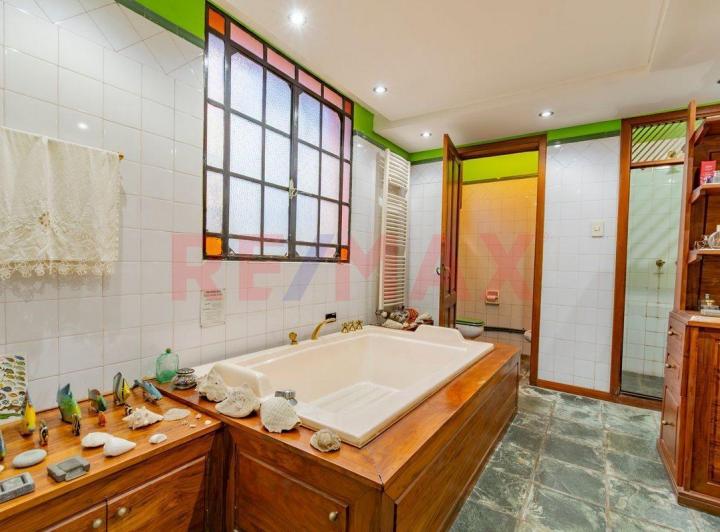 VENTA CASA 7 AMB. EN CABALLITO CON PATIO Y TERRAZA 5