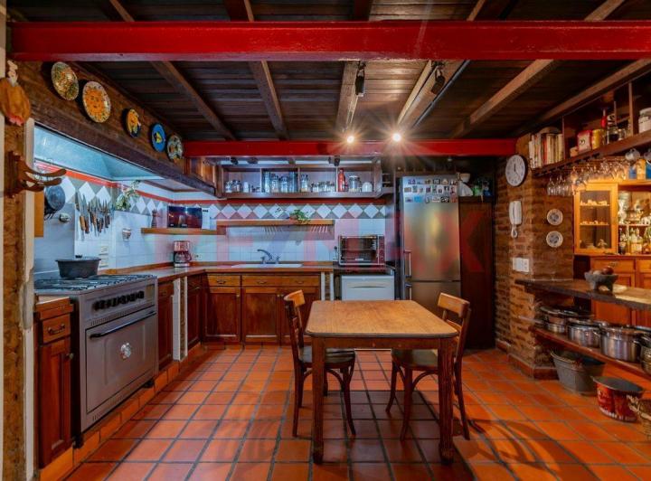 VENTA CASA 7 AMB. EN CABALLITO CON PATIO Y TERRAZA 2