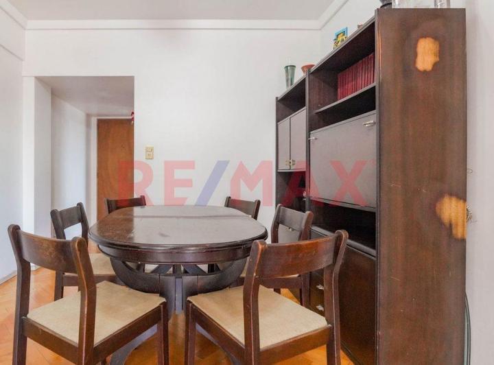 VENTA DEPTO 4 AMBIENTES CON DEPENDENCIA Y BALCON 4