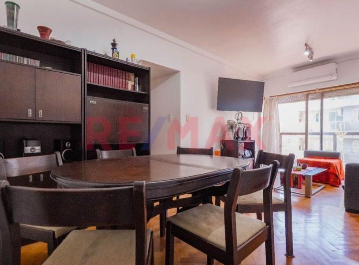 VENTA DEPTO 4 AMBIENTES CON DEPENDENCIA Y BALCON 1