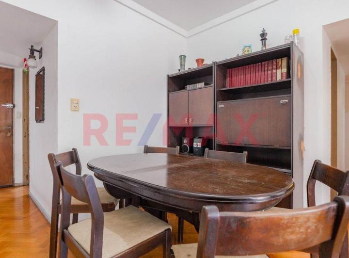 VENTA DEPTO 4 AMBIENTES CON DEPENDENCIA Y BALCON 3