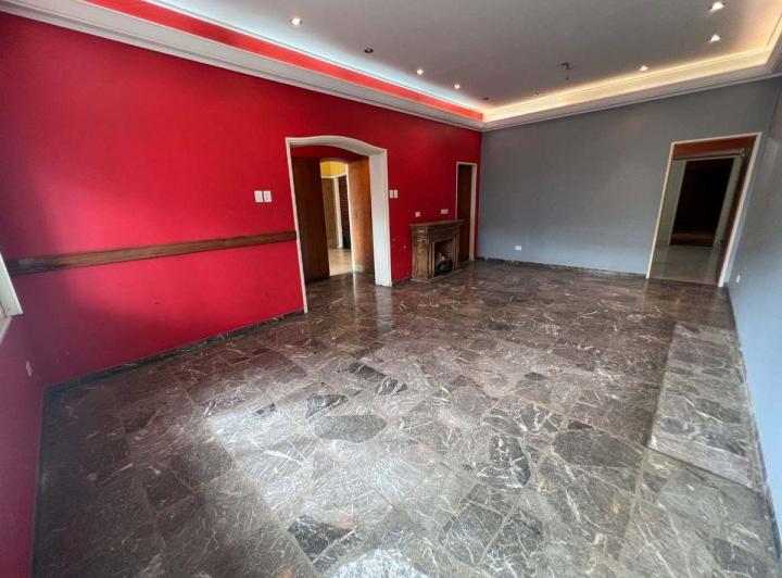 Venta casa categoría parque chacabuco reciclada 4