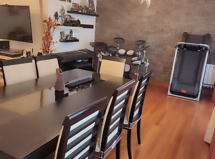 VENTA DE DPTO. 4 AMB. CON BALCÓN CORRIDO Y COCHERA 3