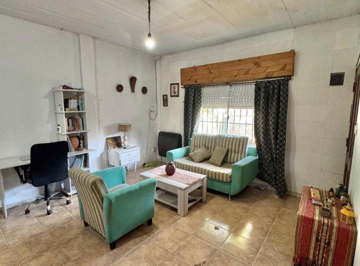 VENTA CASA 4 AMB Y DPTO 2 AMB EN VILLA TESEI 5