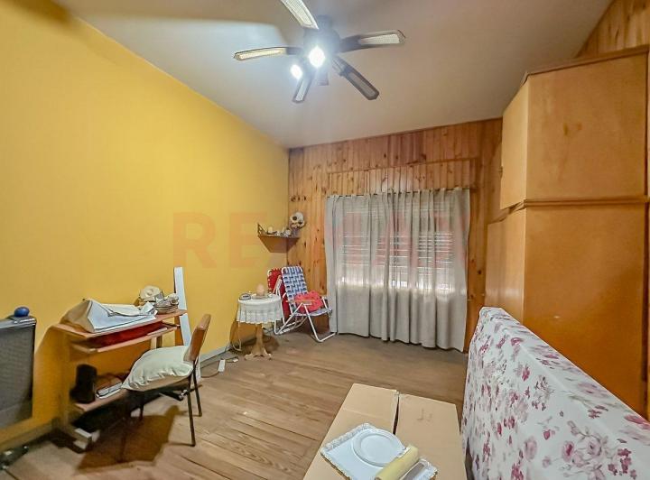 VENTA CASA lote propio a RECICLAR en SAAVEDRA 3