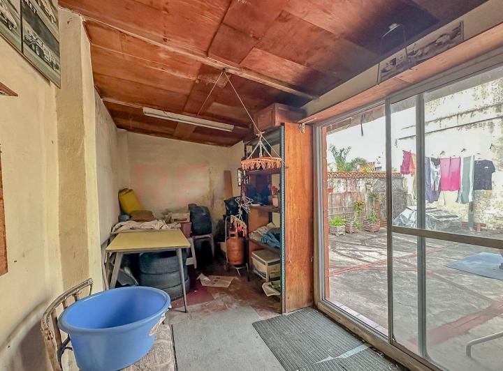 VENTA CASA lote propio a RECICLAR en SAAVEDRA 5