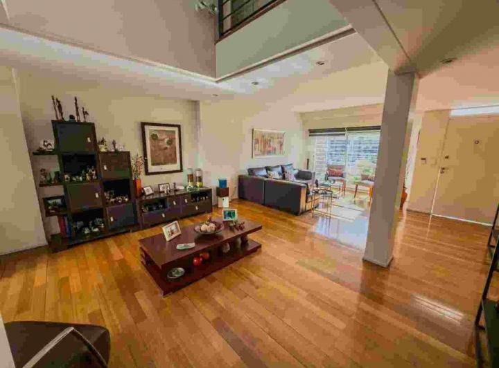 VENTA CASA 5 AMB C/PATIO Y COCHERA CABALLITO 4