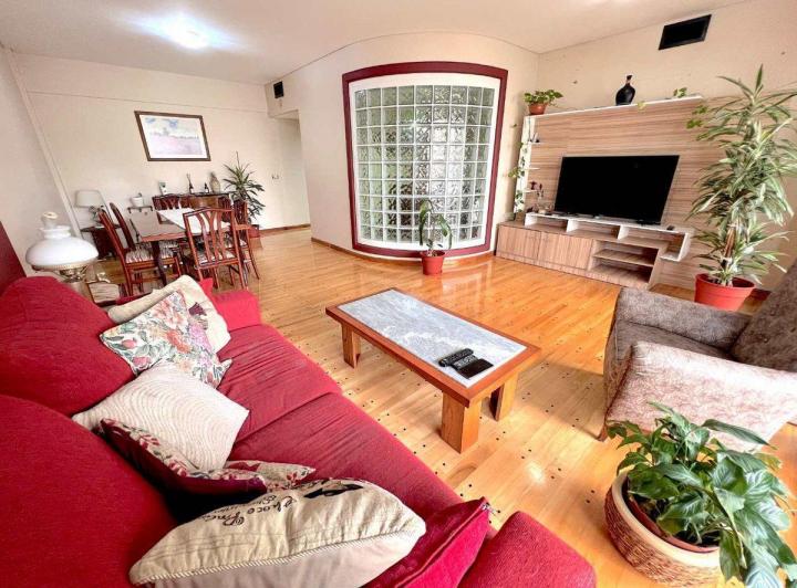 Venta piso 4 ambientes con cochera Caballito sur 5