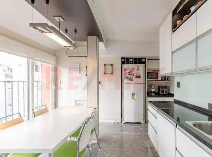 VENTA SEMIPISO CABALLITO 4 AMB BALCON PARRILLA 4