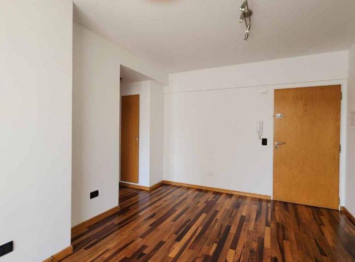 ALQUILER DEPTO 2 AMBIENTES CON BALCON CABALLITO 4