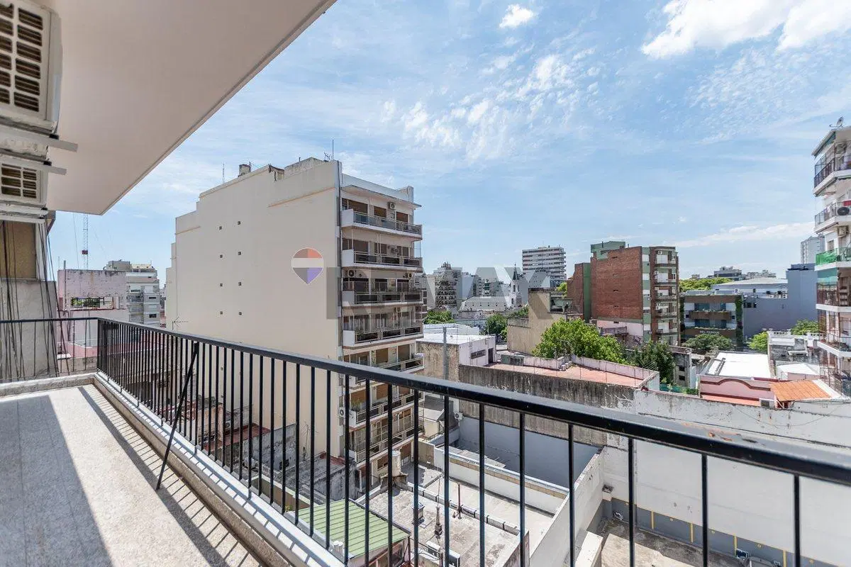 VENDEMOS-  Dpto. 3 amb c/balcon - Villa del Parque 3