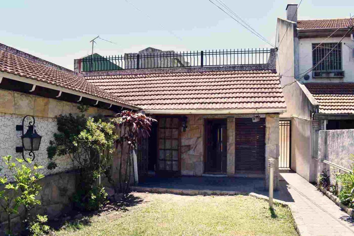 Casa en Venta de 4 Ambientes Lanus Apto Credito