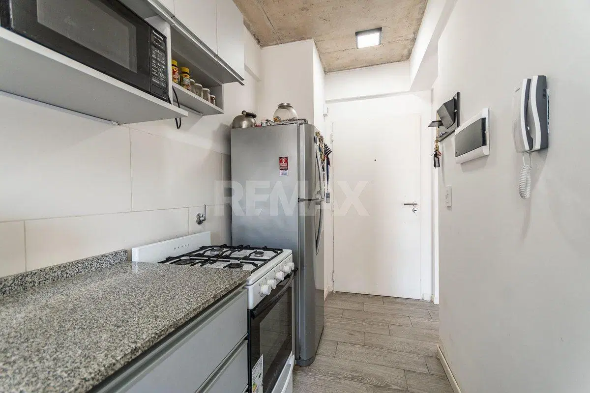 VENTA DEPTO 2 AMB CON GRAN TERRAZA PROPIA 4