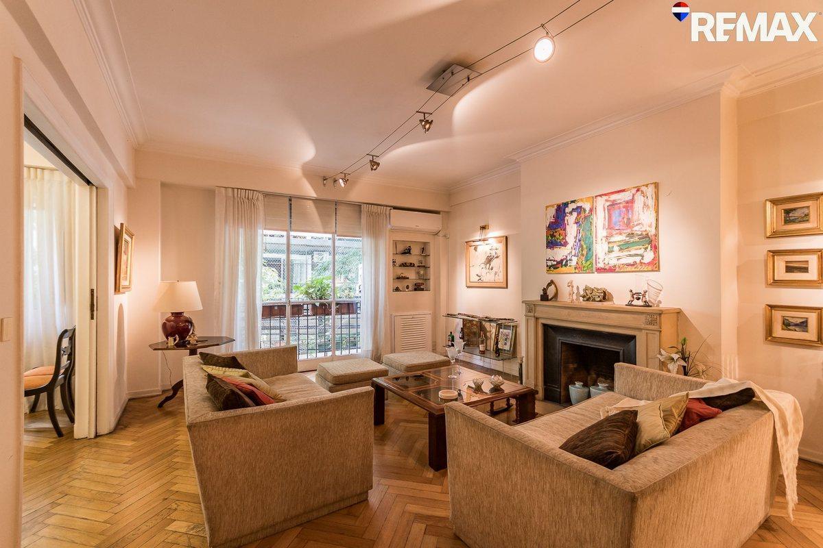 VENTA DPTO 4 AMB Y DEP. RECOLETA COCHERA OPCIONAL