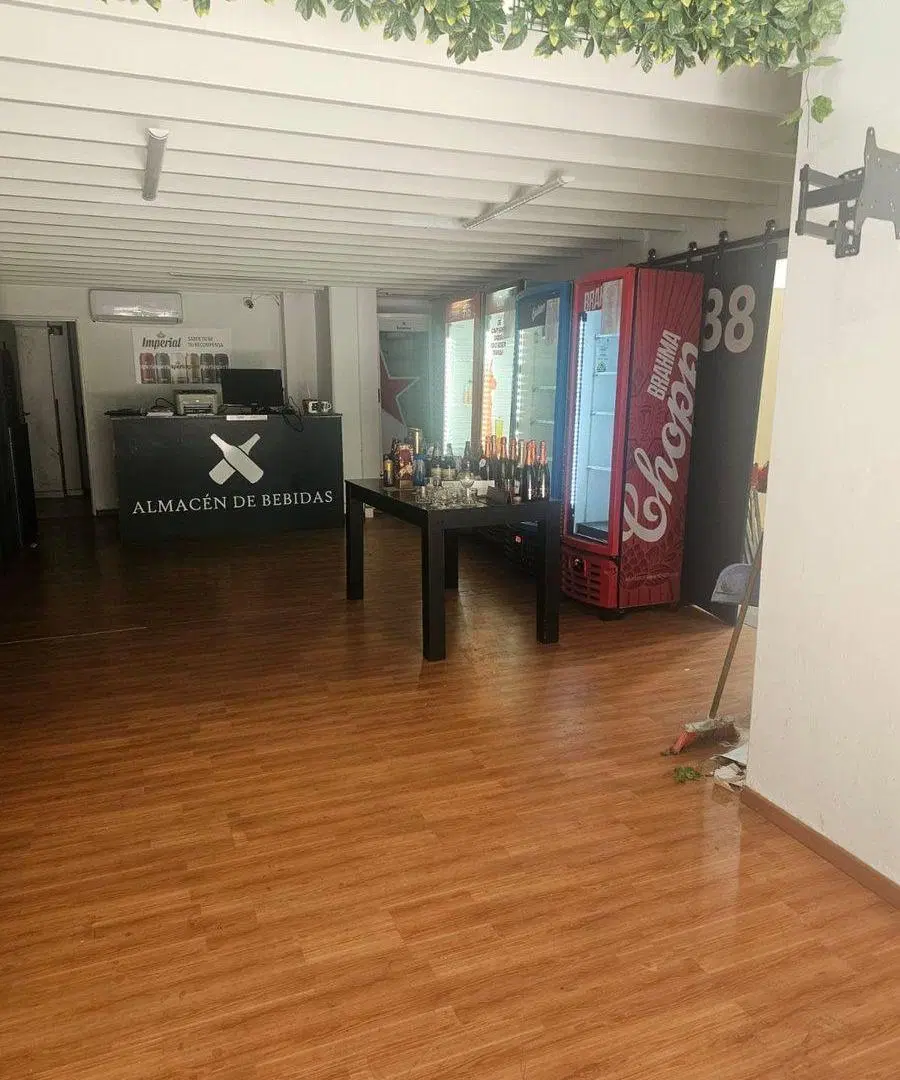 VENTA - LOCAL 60 MTS +entrepiso 40 MTS -PATERNAL 3