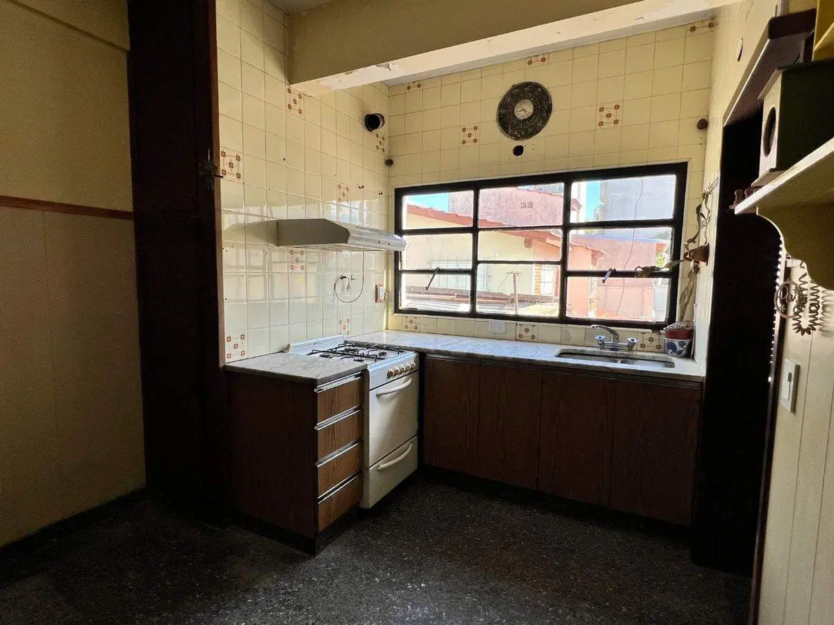 PH  4 amb al frente VENTA, con terraza en CASEROS 2