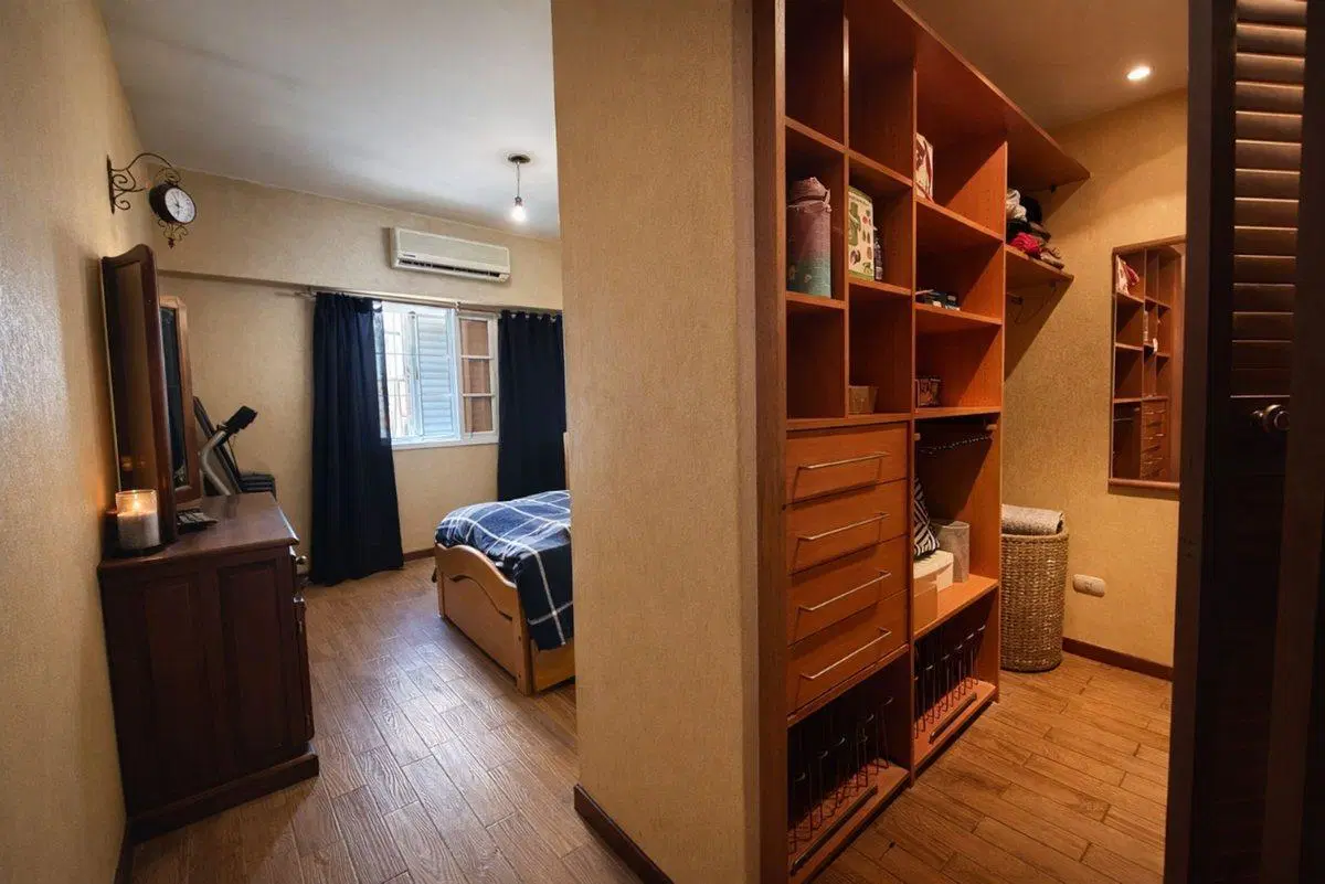 VENTA PH 3 AMB. C/ JARDÍN Y COCHERA .LANÚS.PERMUTA 5