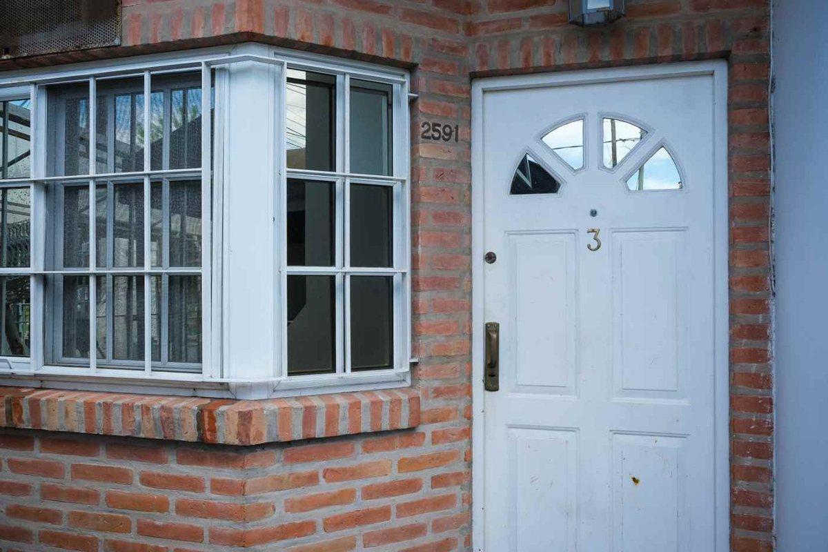 VENTA PH 3 AMB. C/ JARDÍN Y COCHERA .LANÚS.PERMUTA