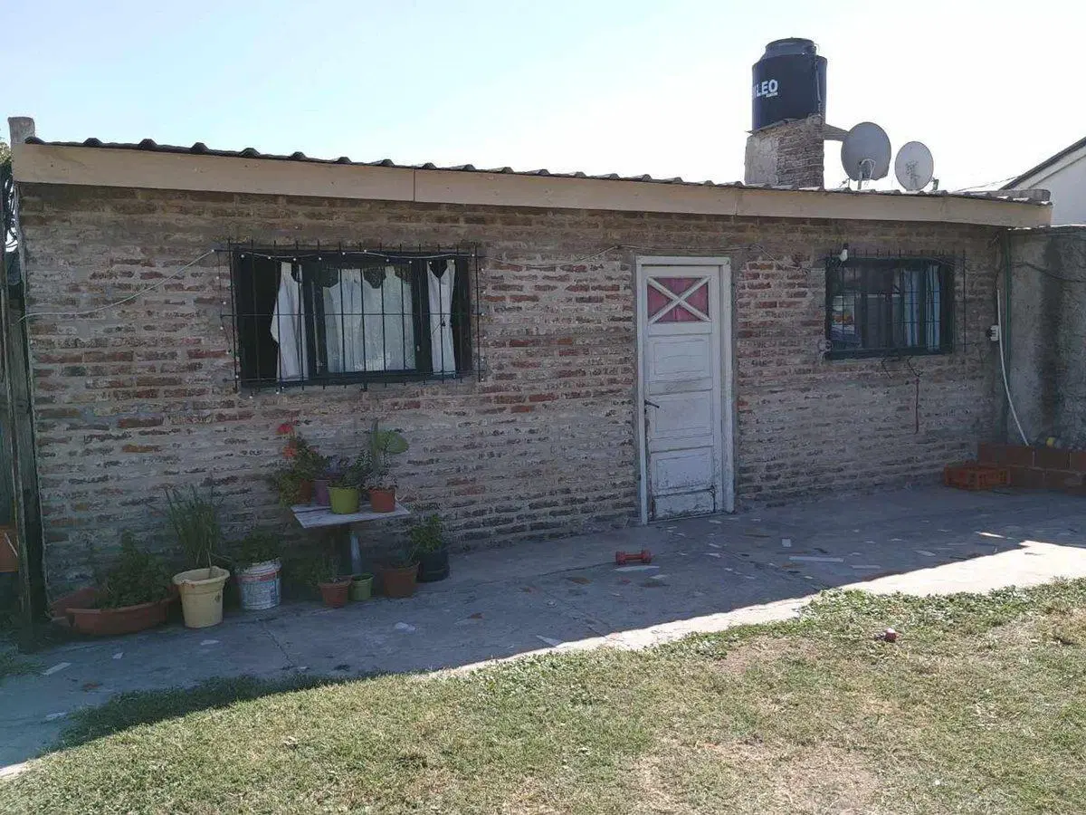 VENTA CASA QUINTA PILETA TERRENO VIRREY DEL PINO 2