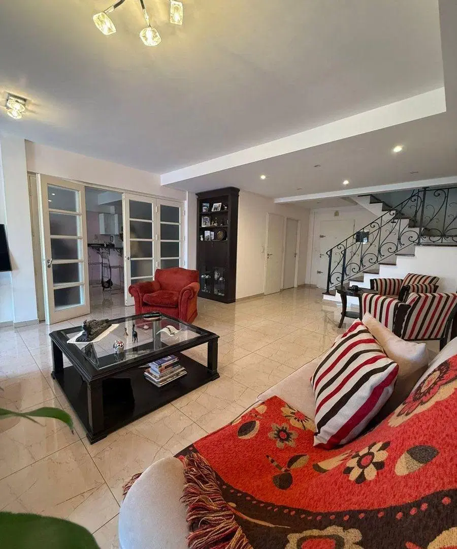 VENTA DUPLEX 4 AMB QUINCHO COCHERA PILETA LINIERS 5