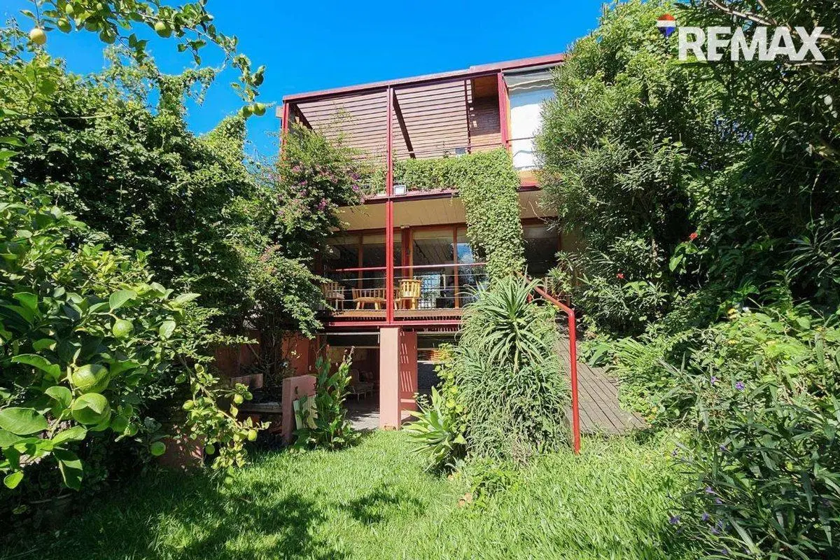 VENTA CASA 4 AMB CON PILETA EN CAMPANA 2