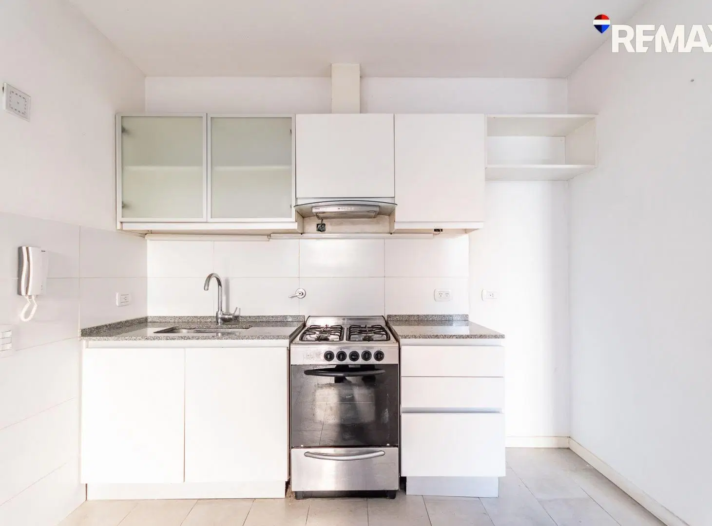 VENTA DEPARTAMENTO 2 AMBIENTES CON COCHERA 2