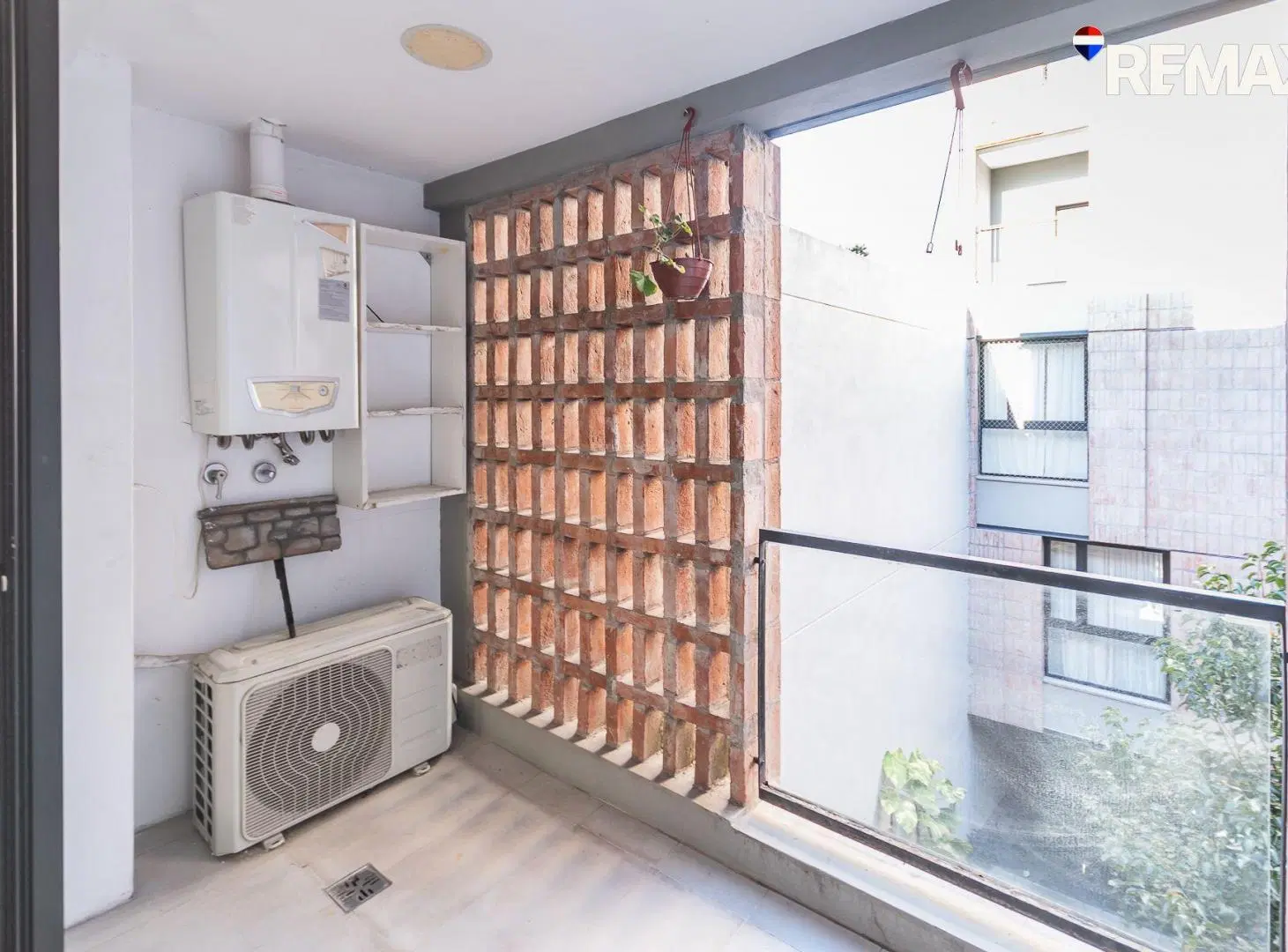 VENTA DEPARTAMENTO 2 AMBIENTES CON COCHERA 5