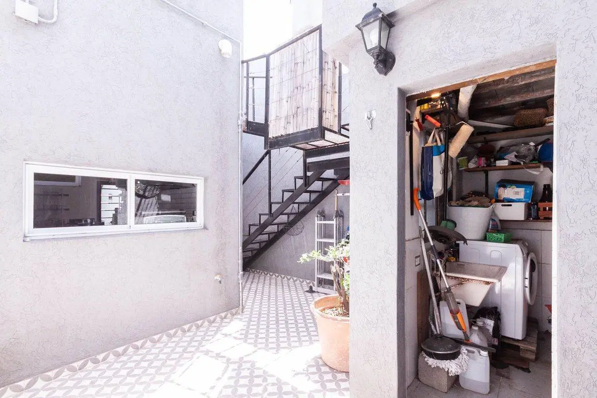 VENTA CASA 4 AMB REFACCIONADA C/TERRAZA BURZACO 5