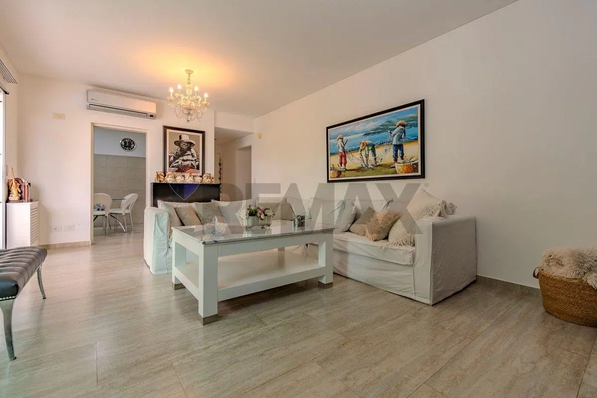 Depto 4 Amb en Venta Villa Ballester + Cochera 5