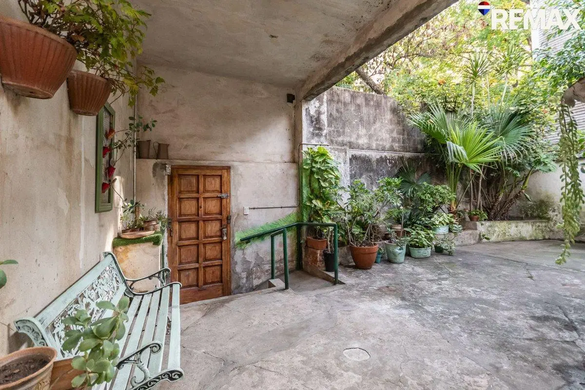 VENTA CASA 7 AMB LOCAL COCHERA LA BOCA lote propio 4