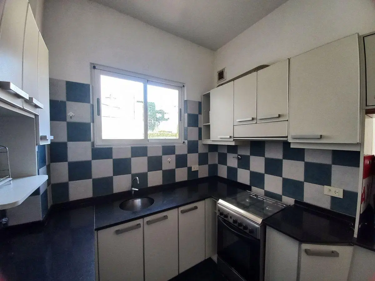 Alquiler dpto 2 amb  50mts c/balcón Beruti 2700 3