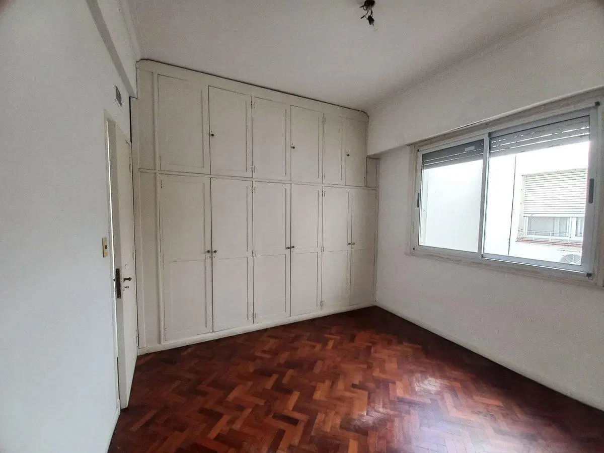 Alquiler dpto 2 amb  50mts c/balcón Beruti 2700 2