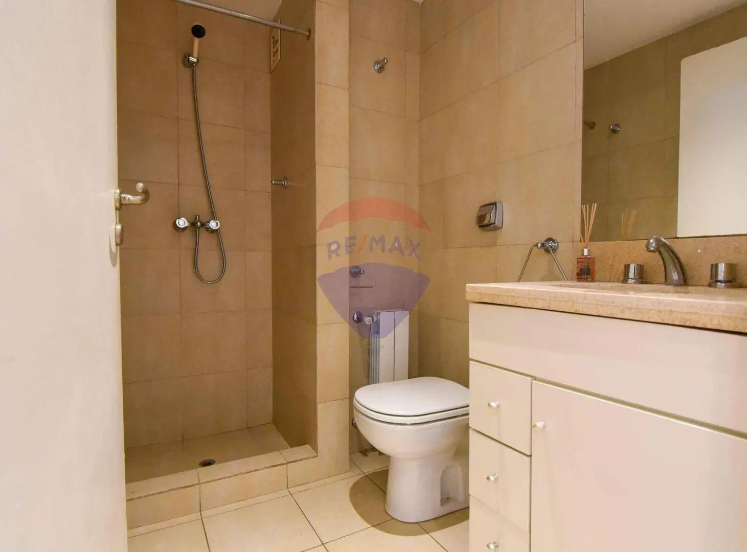 VENTA EXCLUSIVO SEMI PISO DE 3 AMBIENTES CABALLITO 2