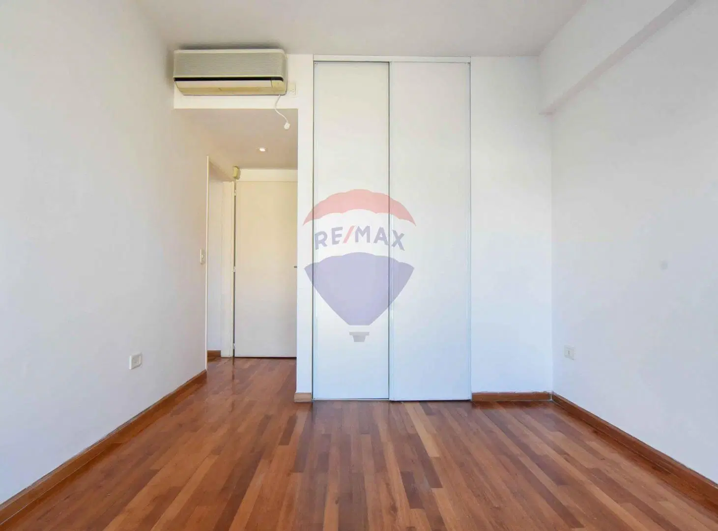 VENTA EXCLUSIVO SEMI PISO DE 3 AMBIENTES CABALLITO 4