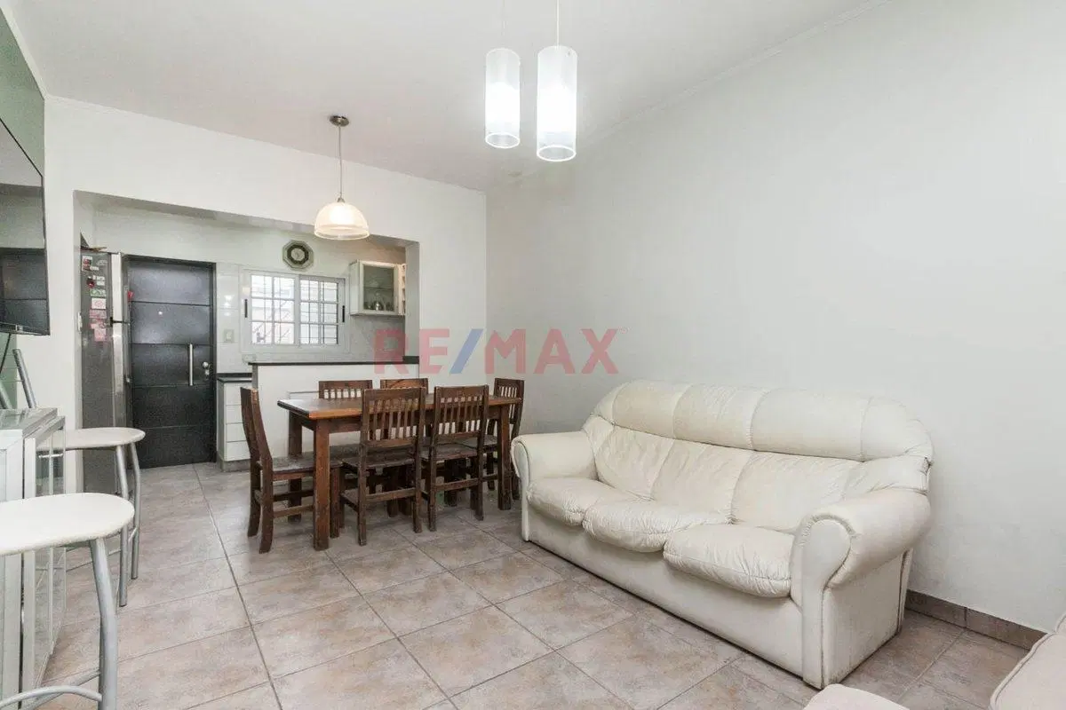 Venta Ph 3 amb quincho y terraza reciclado Lanus 4