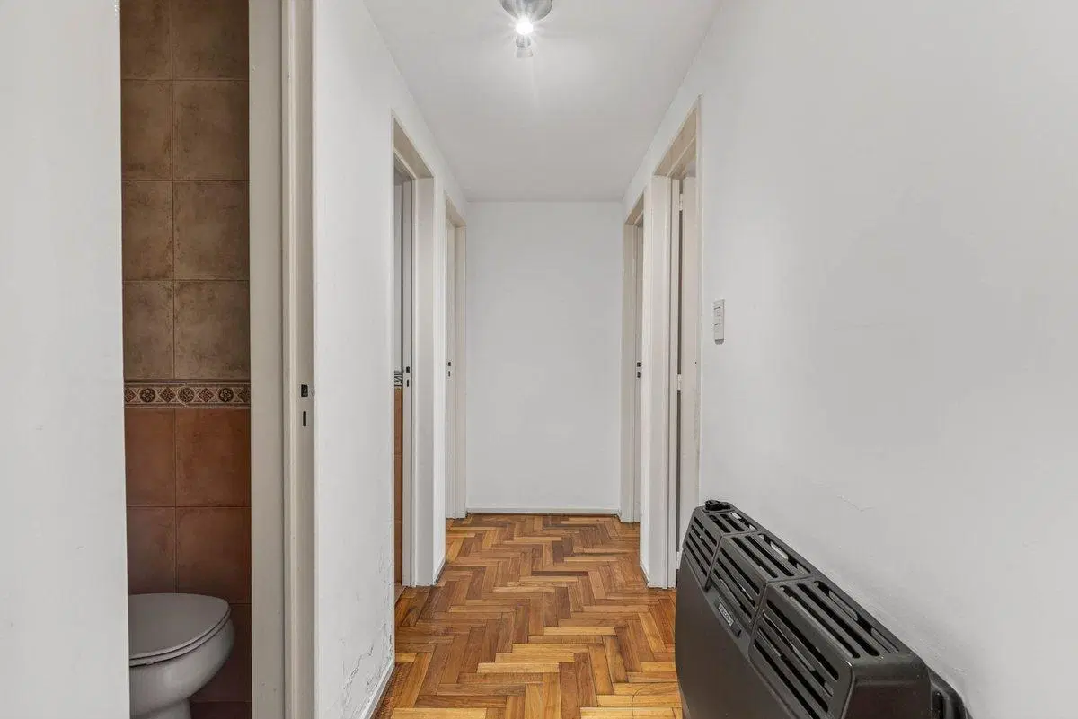 EN VENTA Departamento 4amb con balcón Refaccionado 4