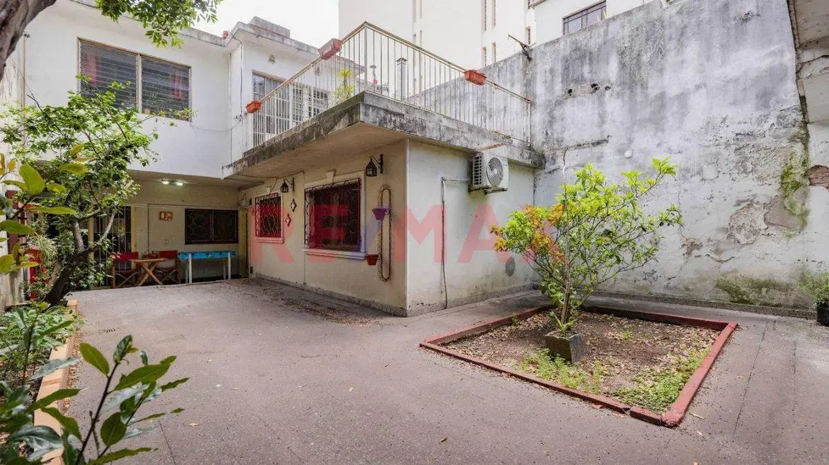 VENTA CASA EN PALERMO. COCHERA, PATIO, QUINCHO 5