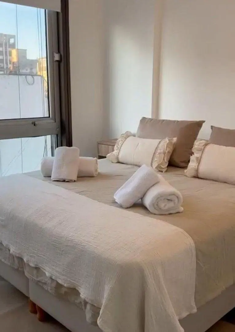 Venta depto. 3 ambientes reciclado en Retiro 2