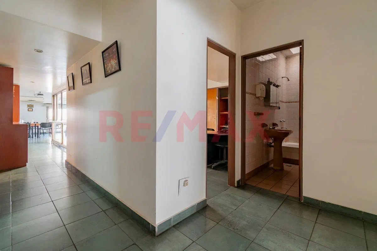 VENTA TRIPLEX  9 AMBIENTES CON TERRAZA - FINANCIA 5