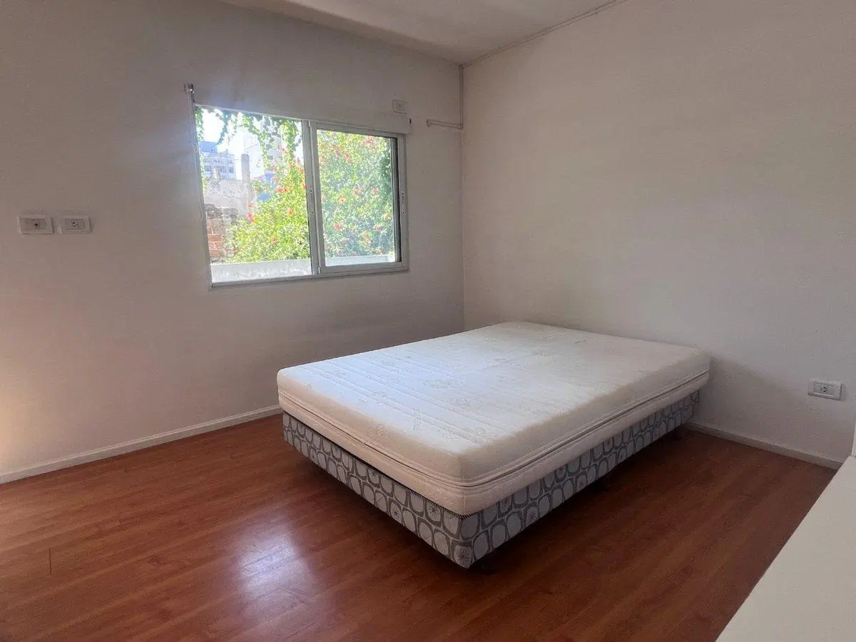 VENTA DPTO 1 ambiente DIVISIBLE con BALCON CASEROS 4