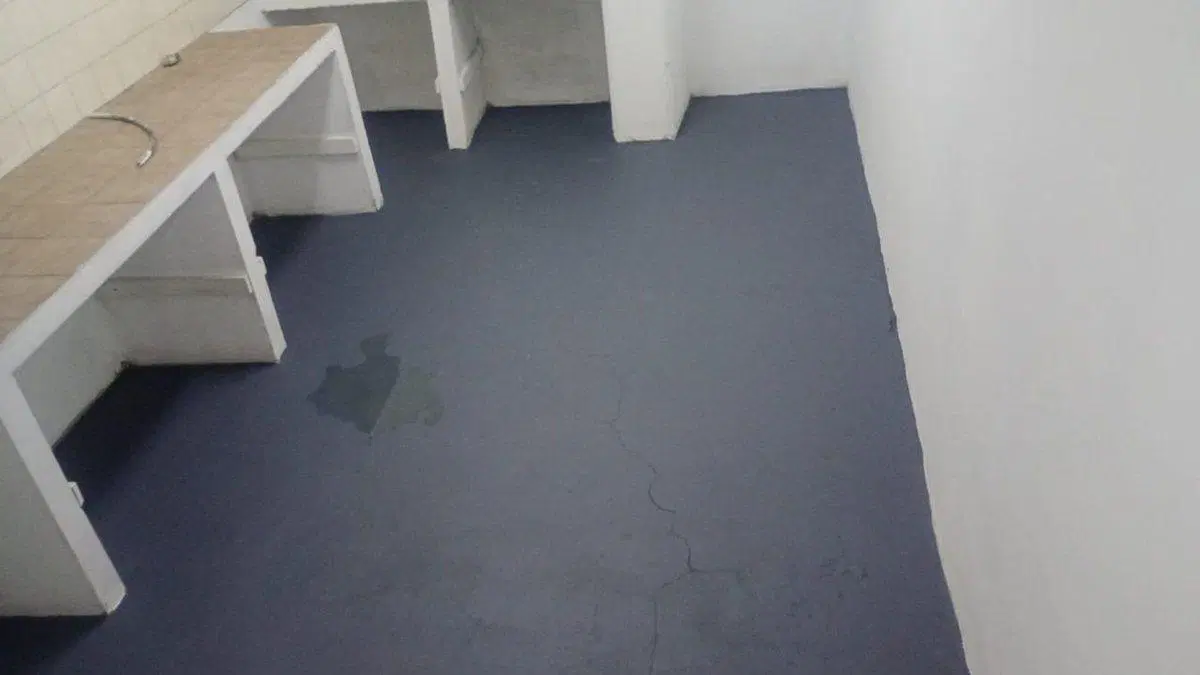 OPORT. LOCAL -  A UNA CUADRA DE AV. RIVADAVIA 5