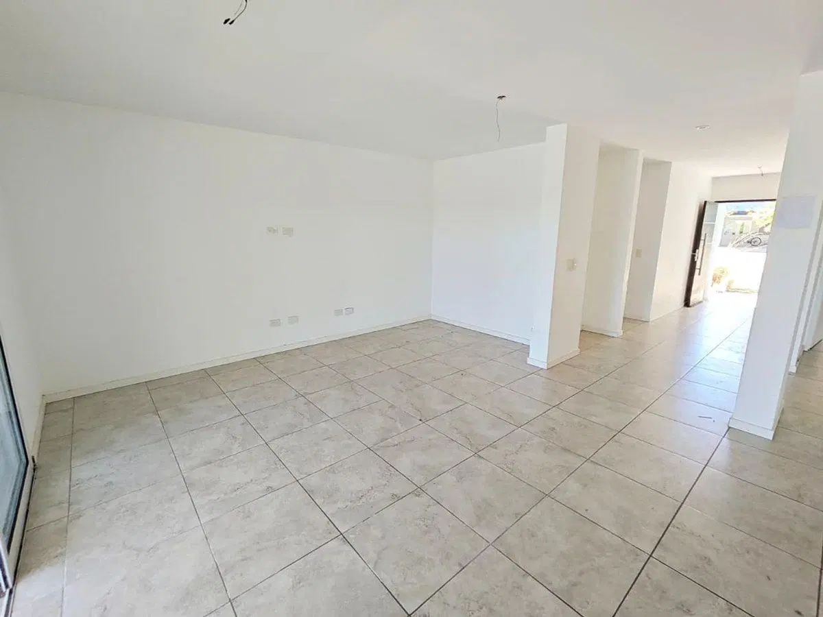 VENTA CASA PILETA LAGUNA EL CANTON PUERTO. ESCOBAR 2