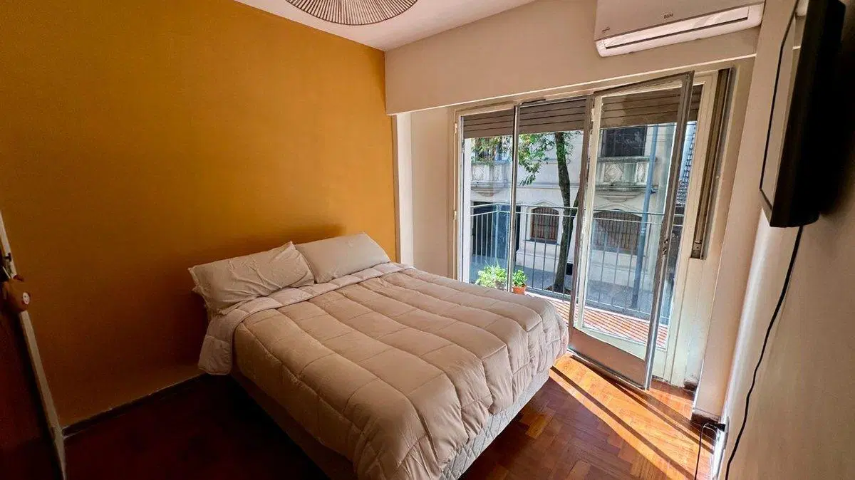 Venta 4 Ambientes con Balcón en Caballito 3