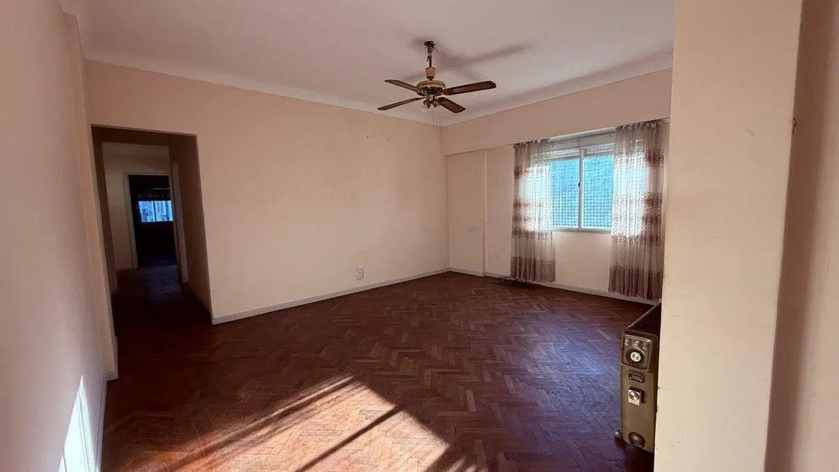 VENTA 3 AMB BALCON  PARQUE CHACABUCO APTO CREDITO 4