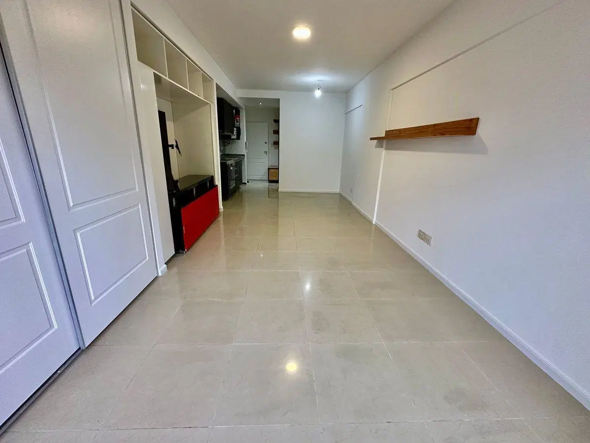 Alquiler Monoambiente con Cochera y Balcon 4