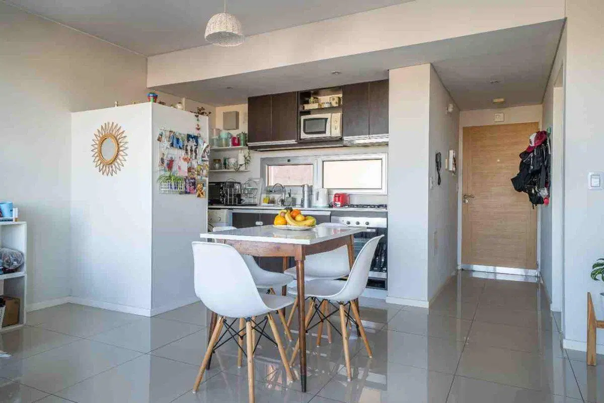 OPORTUNIDAD VENTA 2 AMB CON BALCON Y VISTA ABIERTA 4