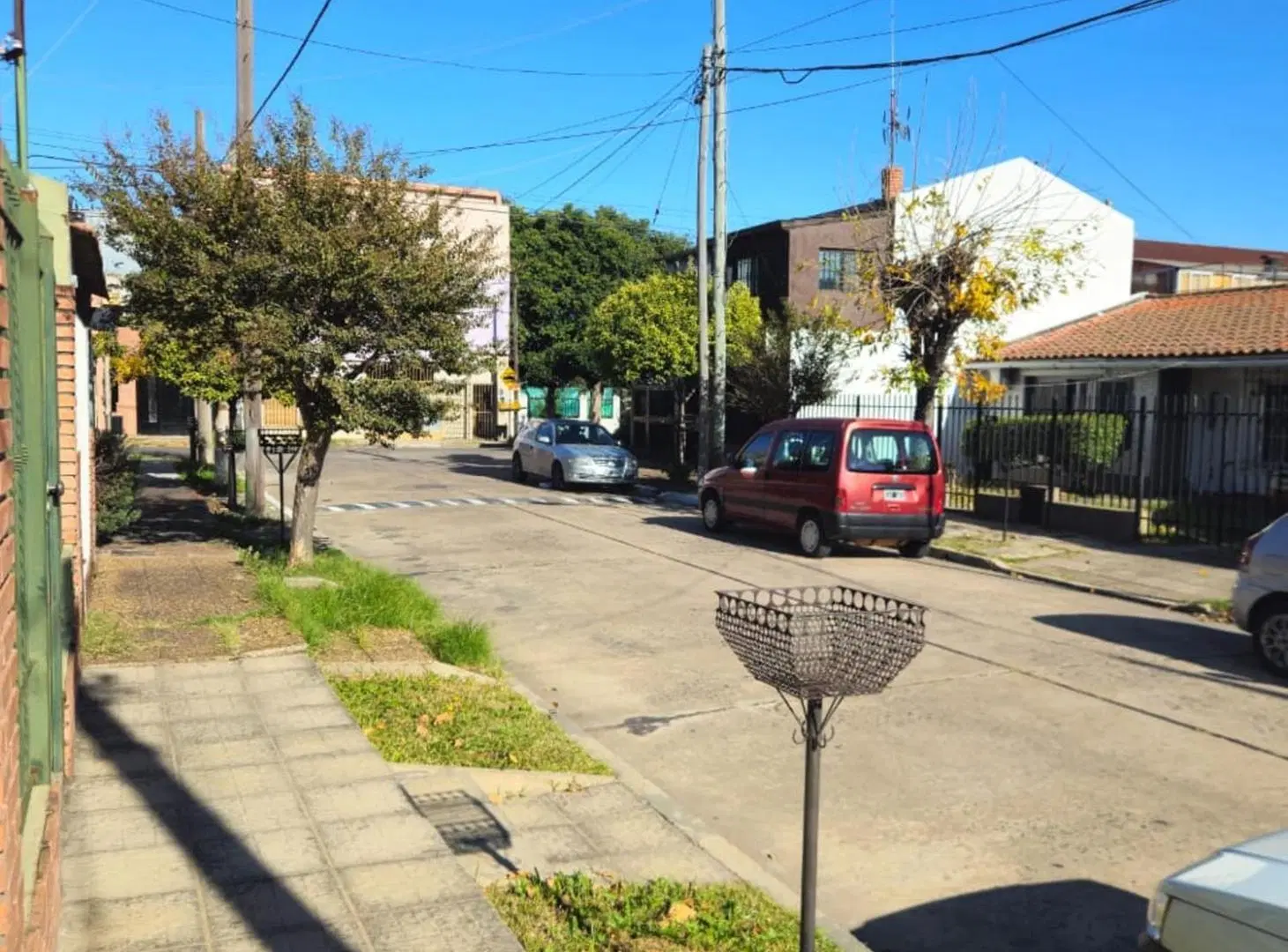 VENTA DUPLEX 3 AMB A REFACCIONAR LOMAS DEL MIRADOR 2