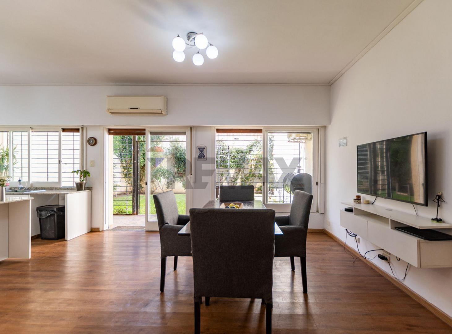 VENTA PH TIPO CASA 6 AMBIENTES PARQUE CHACABUCO