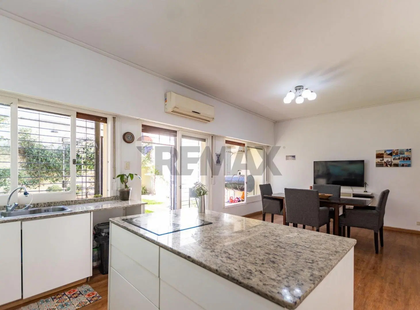 VENTA PH TIPO CASA 6 AMBIENTES PARQUE CHACABUCO 4